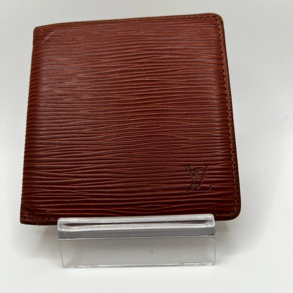 GUC Louis Vuitton Brown Epi Bifold Wallet